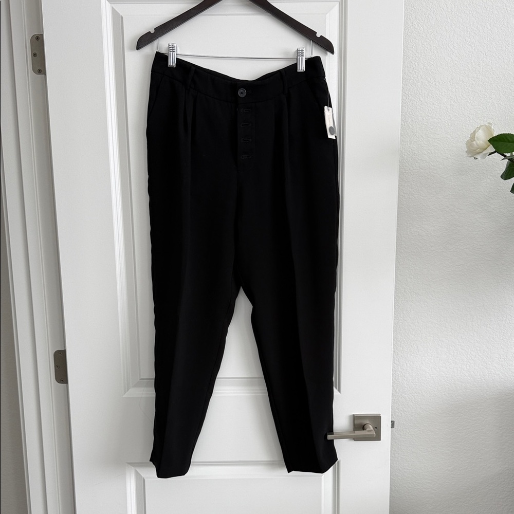 Anthropologie NWT Size 6 Tapered Dress Pants - Classic Workwear